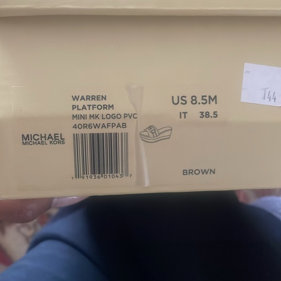 Michael kors Warren platform brown logo slides . - Picture 6 of 6